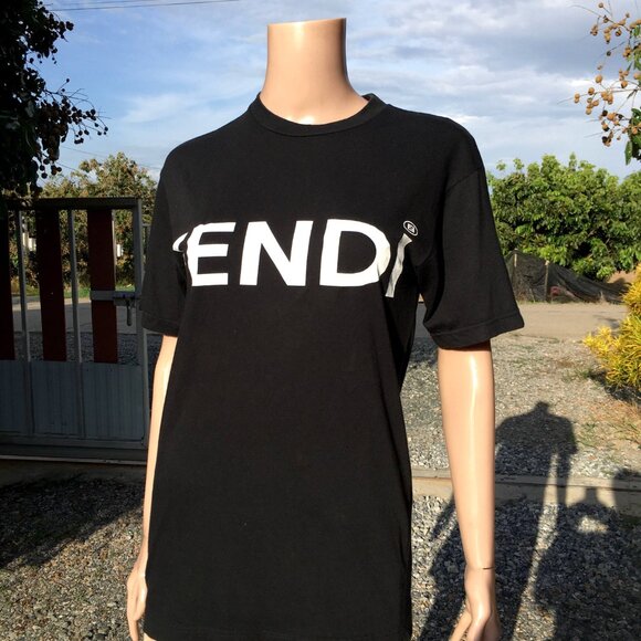 FENDI Black Basic T-Shirt Crew Neck Classic Logo Print Size 4 US 38 IT M L - Picture 3 of 7